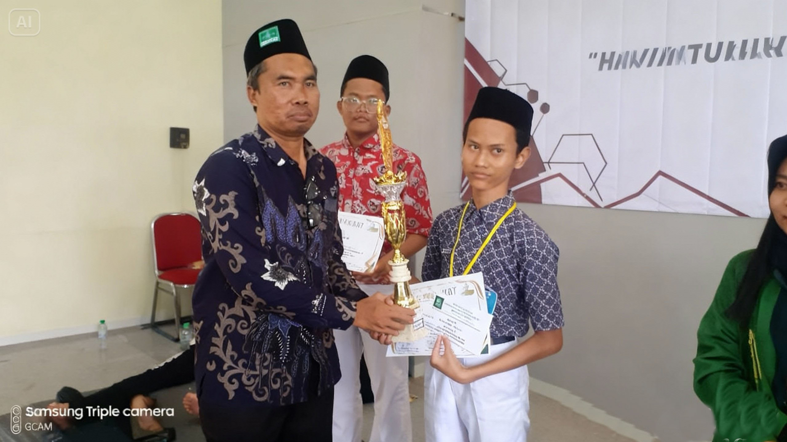 Matematika dan Pola Hidup Sehat: Resep Juara Mohammad Isa Al Anshori di MIPAS XVI